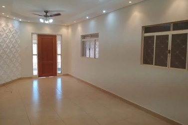 Casa para alugar - 120m&sup2; - Centro