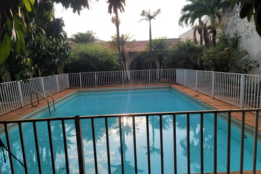 Sobrado &agrave; venda - 990m&sup2; - Centro