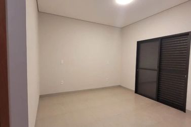 Casa &agrave; venda - 79m&sup2; - Residencial Parque dos Ip&ecirc;s II