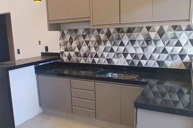 Casa &agrave; venda - 98m&sup2; - Residencial Parque dos Ip&ecirc;s II