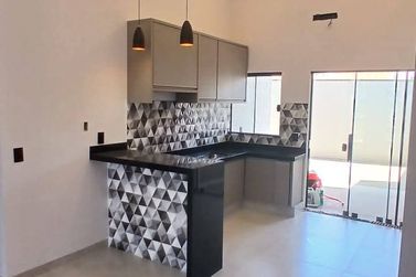 Casa &agrave; venda - 98m&sup2; - Residencial Parque dos Ip&ecirc;s II