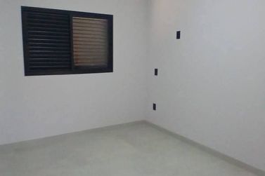 Casa &agrave; venda - 98m&sup2; - Residencial Parque dos Ip&ecirc;s II