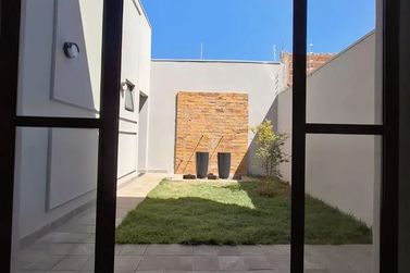 Casa &agrave; venda - 98m&sup2; - Residencial Parque dos Ip&ecirc;s II
