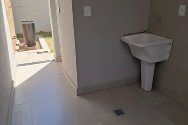 Casa &agrave; venda - 98m&sup2; - Residencial Parque dos Ip&ecirc;s II
