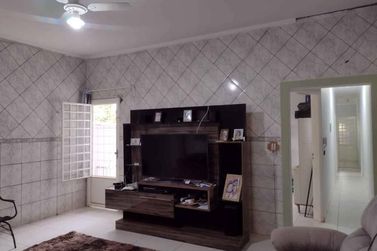 Casa &agrave; venda - 124m&sup2; - Parque Jos&eacute; Maria Navarrete