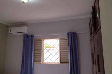 Casa &agrave; venda - 124m&sup2; - Parque Jos&eacute; Maria Navarrete