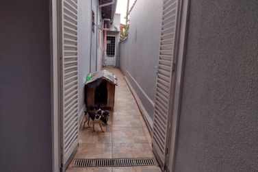 Casa &agrave; venda - 124m&sup2; - Parque Jos&eacute; Maria Navarrete