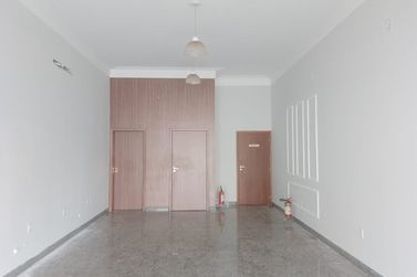 Sal&atilde;o Comercial para alugar - 80m&sup2; - Centro