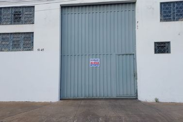 Ponto Comercial para alugar - 360m&sup2; - Jardim S&atilde;o Bernardo III