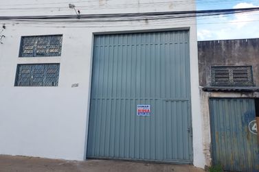Ponto Comercial para alugar - 360m&sup2; - Jardim S&atilde;o Bernardo III