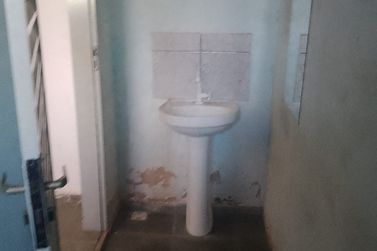Ponto Comercial para alugar - 330m&sup2; - Portal da Cidade Amiga