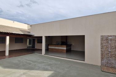 Casa &agrave; venda - 200m&sup2; - Residencial Regissol I