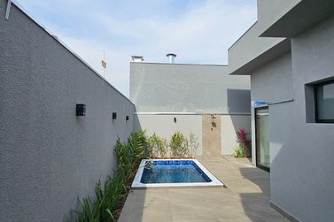 Casa &agrave; venda - 122m&sup2; - Miravista Residencial