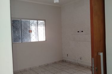 Casa &agrave; venda - 140m&sup2; - Residencial Regissol I
