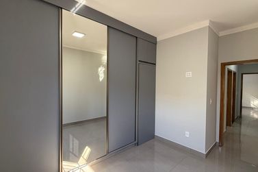 Casa &agrave; venda - 203m&sup2; - Miravista Residencial