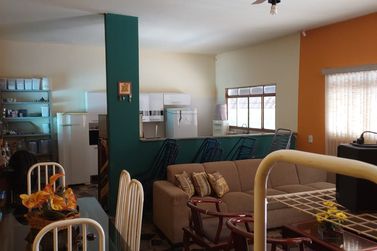 Ch&aacute;cara &agrave; venda - 600m&sup2; - Corrego do lim&atilde;o 