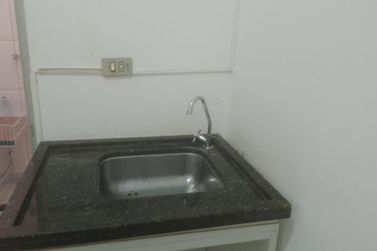 Sal&atilde;o Comercial para alugar - 50m&sup2; - Centro