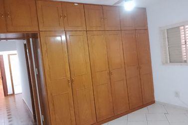 Casa para alugar - 205m&sup2; - Santa Cruz