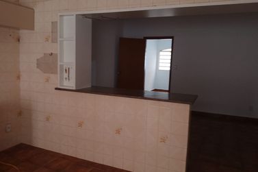 Casa para alugar - 205m&sup2; - Santa Cruz