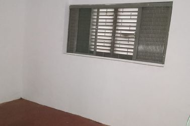 Casa para alugar - 65m&sup2; - Vila Moreira