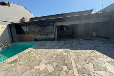 Casa para alugar - 150m&sup2; - Jardim Alvorada