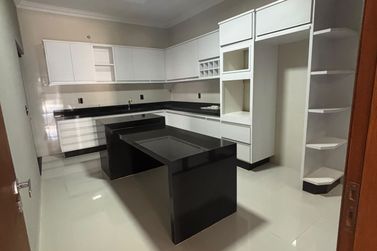 Casa para alugar - 150m&sup2; - Jardim Alvorada