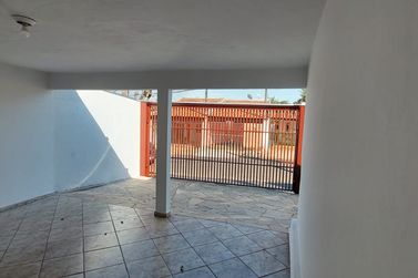 Casa para alugar - 100m&sup2; - Parque Jos&eacute; Maria Navarrete