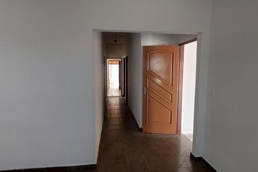 Casa para alugar - 100m&sup2; - Parque Jos&eacute; Maria Navarrete