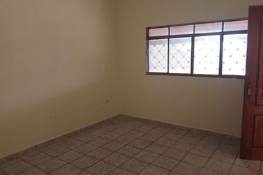 Casa para alugar - 150m&sup2; - Centro