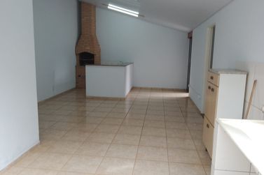 Casa para alugar - 109m&sup2; - Residencial Regissol I