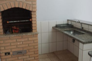 Casa para alugar - 109m&sup2; - Residencial Regissol I