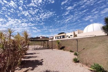 Maior telescópio aberto ao público do Brasil pode ser visitado em Amparo
