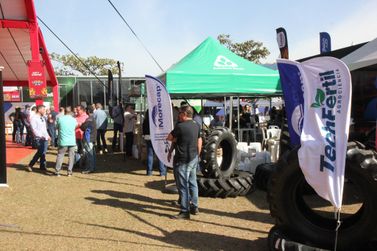 Em alus&atilde;o ao Dia do Agricultor, evento re&uacute;ne inova&ccedil;&otilde;es tecnol&oacute;gicas para o setor