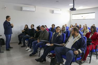 Saae promove curso de educação financeira para servidores