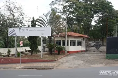 Provas do concurso p&uacute;blico acontecem neste domingo