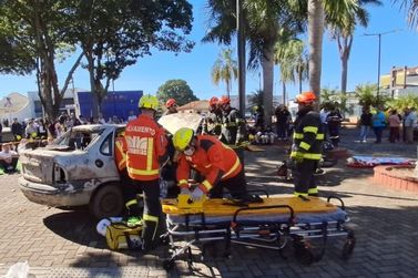Renovias impacta 677 pessoas com a&ccedil;&otilde;es do Maio Amarelo nas rodovias