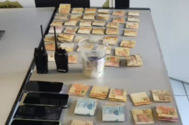 Opera&ccedil;&atilde;o conjunta prende cinco e apreende drogas, dinheiro e ve&iacute;culo em Mogi Gua&ccedil;u