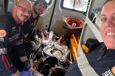 SAMU realiza parto de emerg&ecirc;ncia e ajuda no nascimento de Manuela em resid&ecirc;ncia