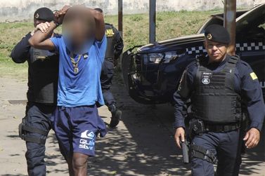 GOC prende homem com 27 pinos de coca&iacute;na perto de escola 