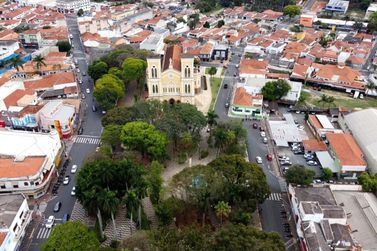 Prefeitura abre vagas com sal&aacute;rios de at&eacute; R$ 8,5 mil 