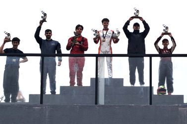 Vin&iacute;cius Duzzi sobe ao p&oacute;dio na 6&ordf; etapa da V11 Cup em Aruj&aacute;