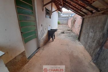 Casa &agrave; venda - 76m&sup2; - Centro
