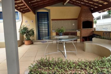 Casa &agrave; venda - 495m&sup2; - Centro