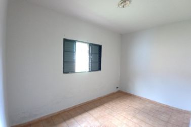 Casa &agrave; venda - 90m&sup2; - Centro