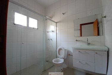 Casa &agrave; venda - 200m&sup2; - Centro