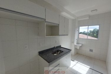 Apartamento para alugar - 48m&sup2; - Centro