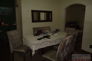 Casa &agrave; venda - 222m&sup2; - Centro
