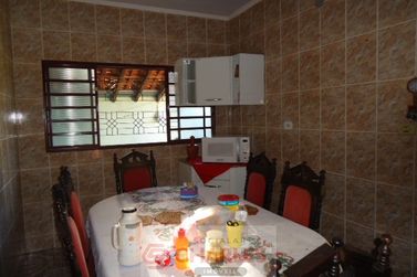 Casa &agrave; venda - 150m&sup2; - Centro