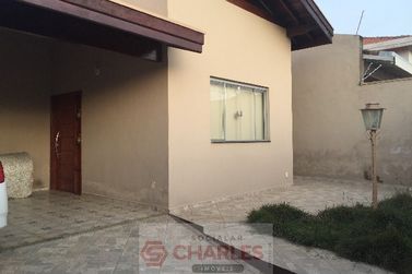 Casa &agrave; venda - 130m&sup2; - Centro