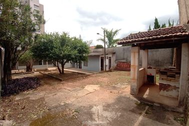 Casa para alugar - 292m&sup2; - Centro